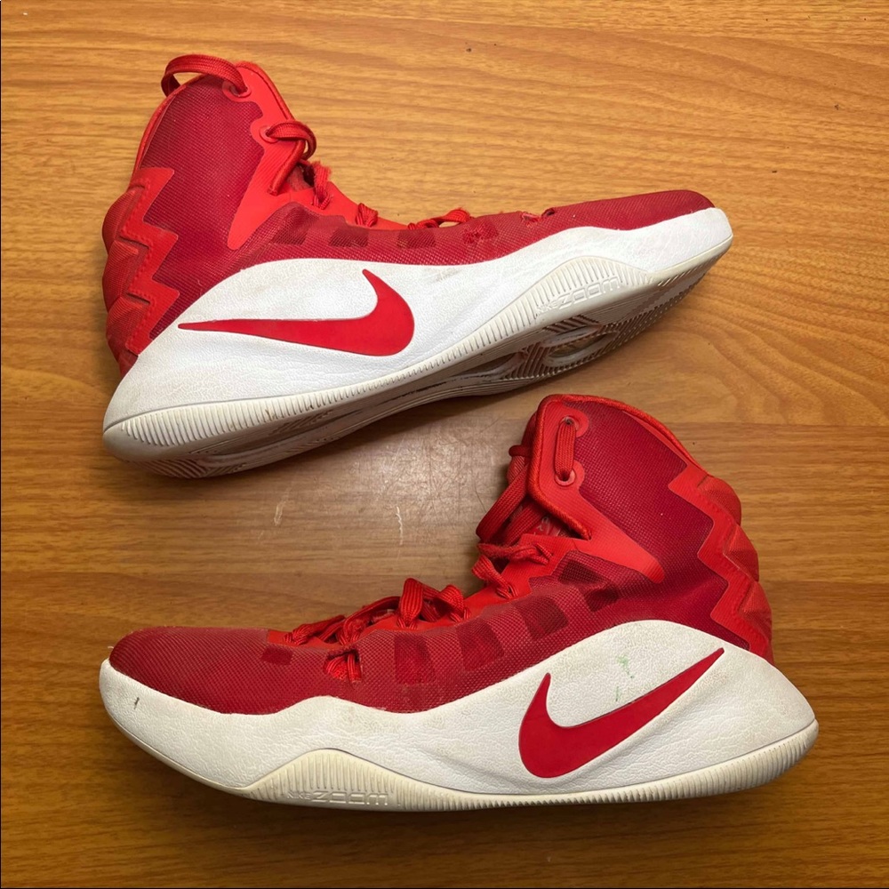 Nike Hyperdunk Red - Picture 3 of 9